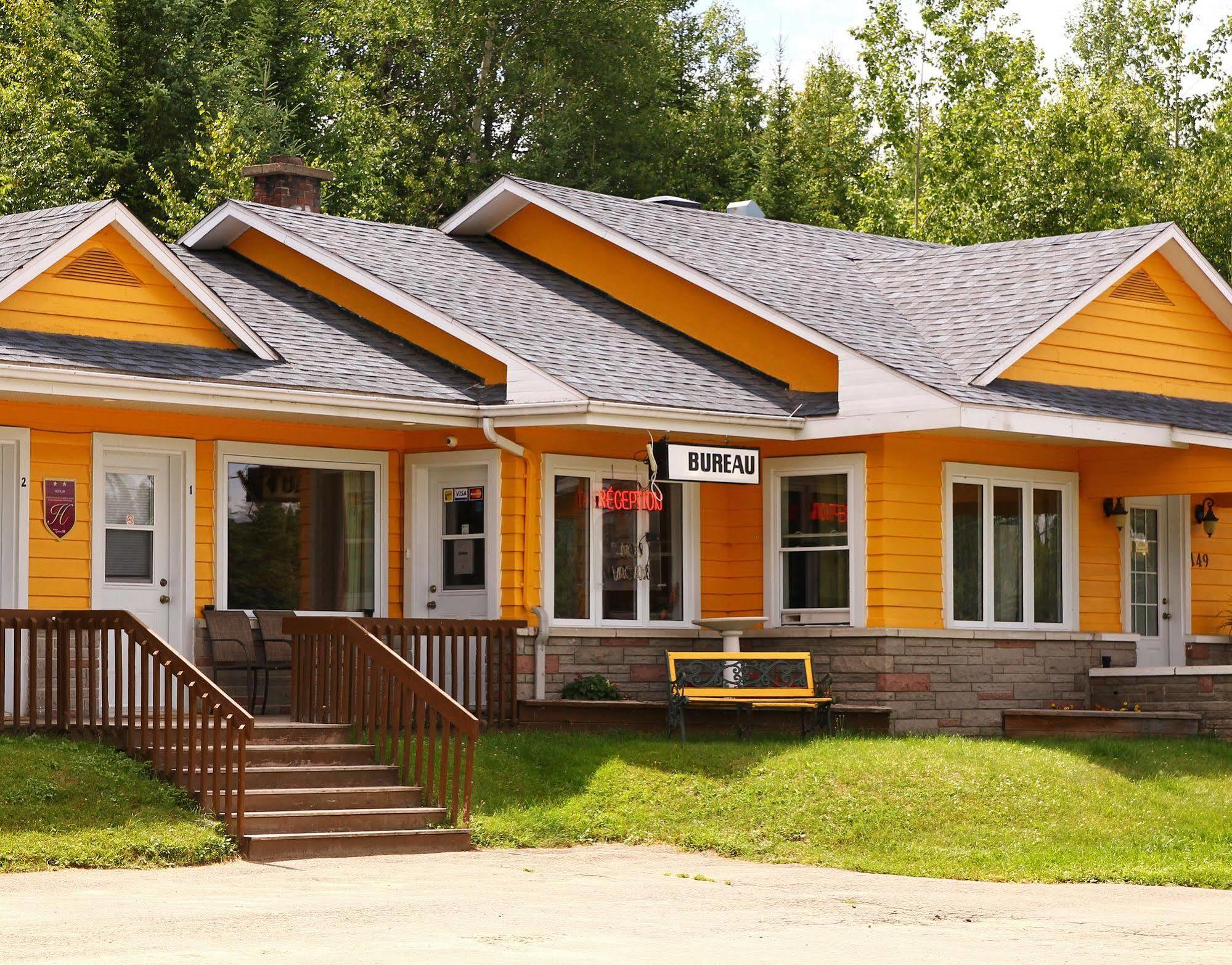 Motel 149 Монт-Тремблант Екстериор снимка